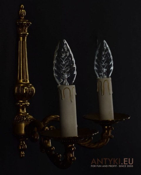 Królewski kinkiet mosiężny bogato zdobiona lampka na ścianę antyk retro vintage owietlenie