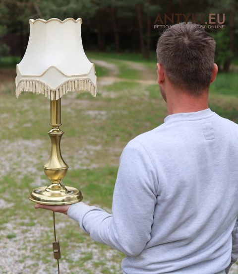 retro lampa stołowa z abażurem