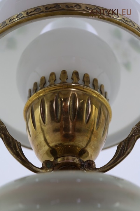 stylowa lampa stołowa z porcelany i szkła