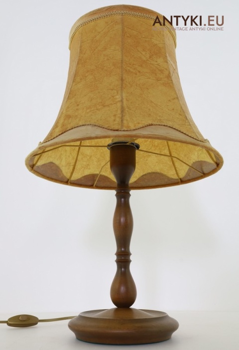antyczna lampa stołowa