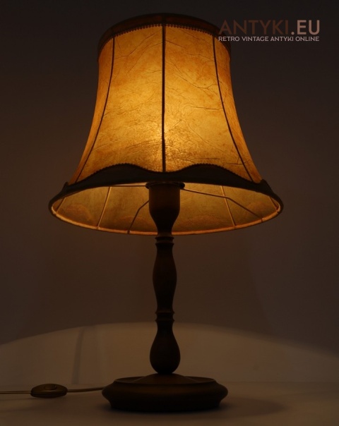 retro lampa do czytania