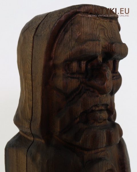 mnich skrytka na alkohol