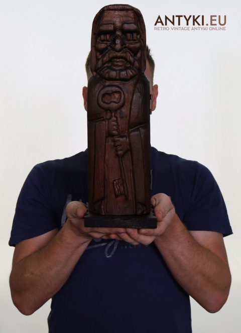 rzeźba skrytka na wódke