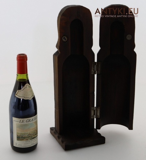 skrytka na alkohol w rzeźbie drewnianej