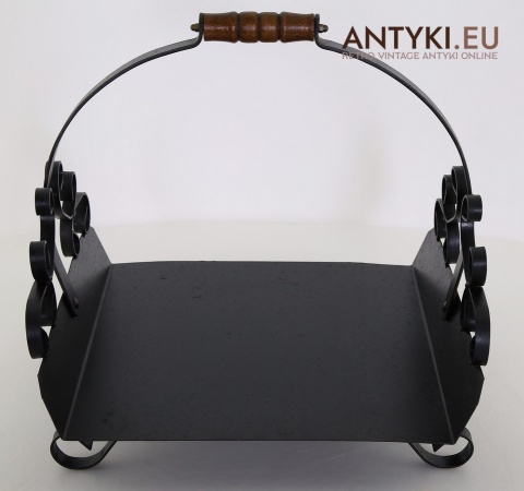 rustykalny kosz kominkowy na drewno