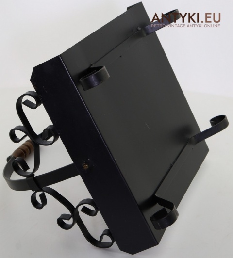 metalowy kosz na drewno kominkowe