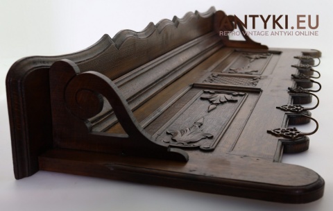 antyczny wieszak drewniany z mosiężnymi hakami