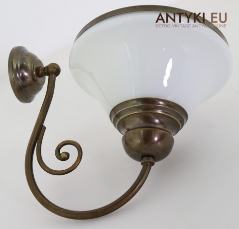 stylowa lampa ścienna vintage