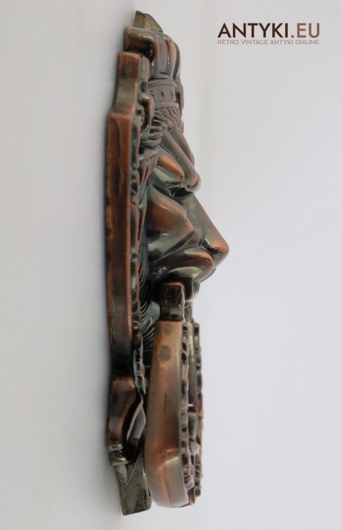 kołatka vintage na drzwi wejściowe