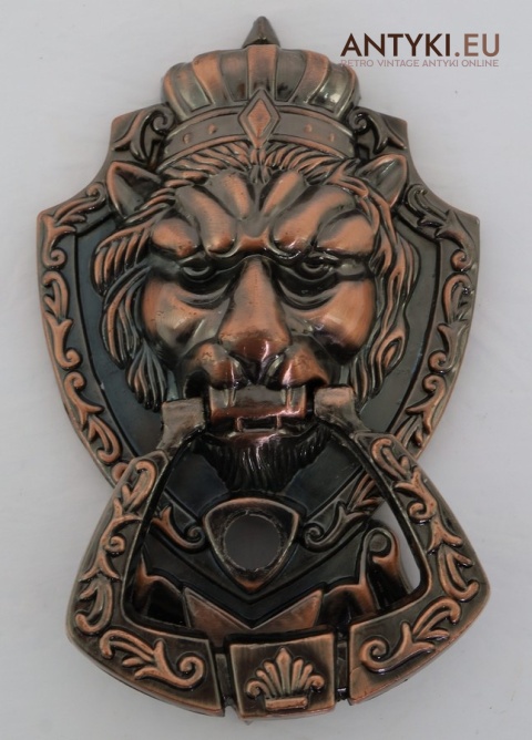 miedziana kołatka klasyczna z motywem lwa