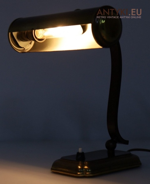 Lampa retro w stylu gabinetowym z patyną