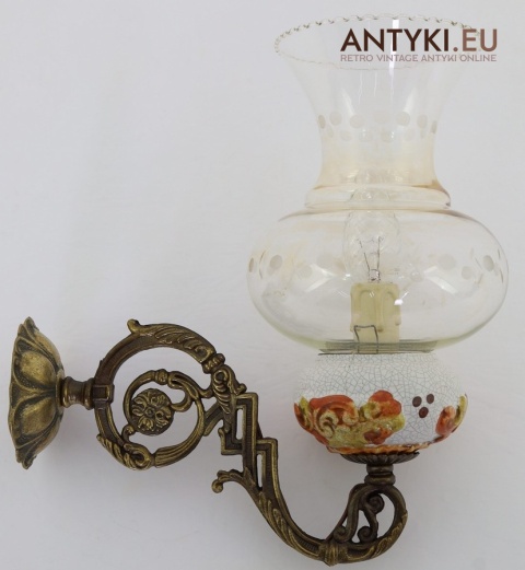 ceramika craquelure w kinkietach retro