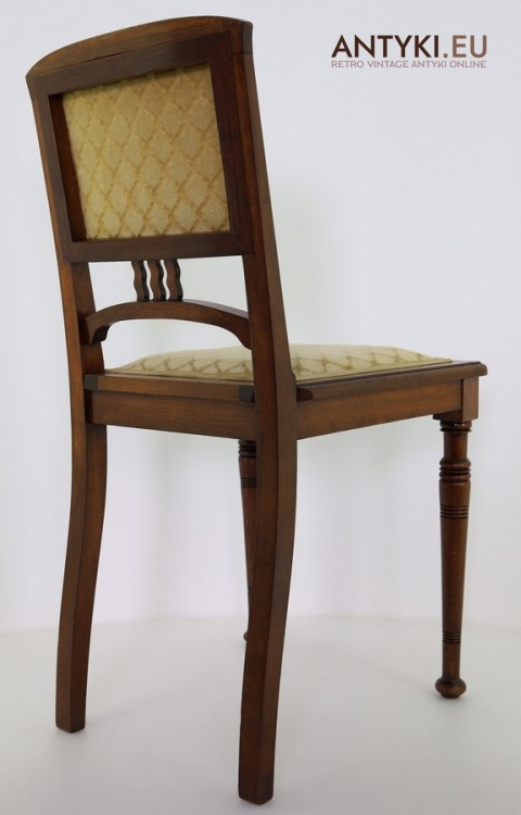 krzesło zabytkowe z oryginalną tapicerką