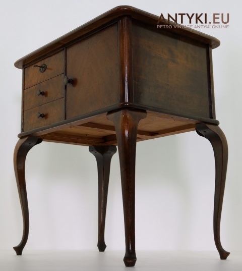 stolik pomocniczy klasyczny Chippendale