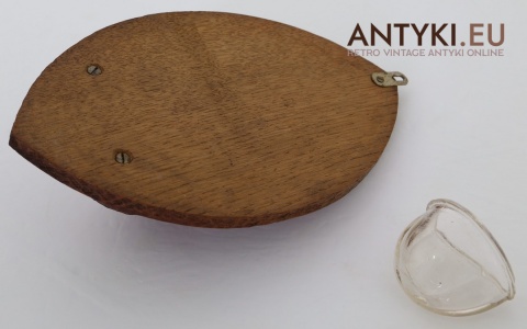 stara kropielnica z naczynkiem