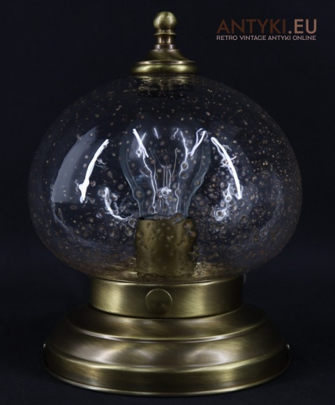 Stylowy plafon retro lata 70.