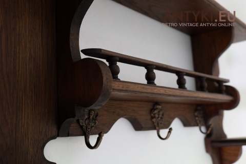 drewniana półka antyczna łazienkowa