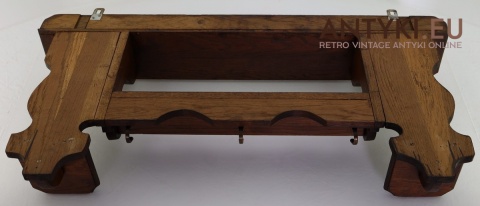 półka z haczykami do łazienki