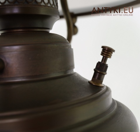 stare lampy mosiężne