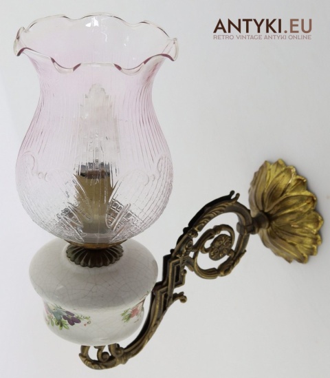 mosiężny kinkiet w stylu pałacowym