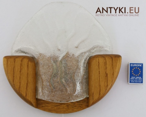 drewniany kinkiet z epoki