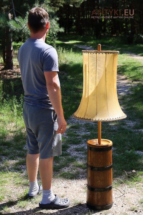 Stylowa lampa maselnica z abażurem retro
