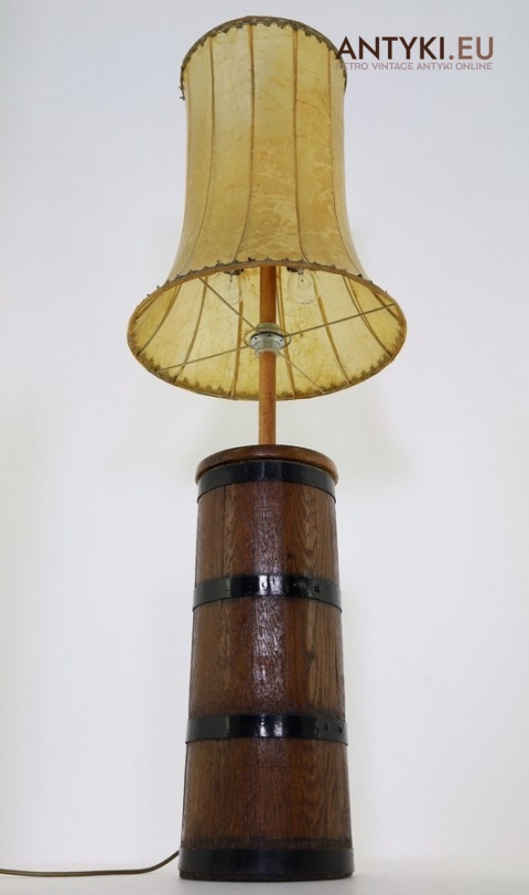 dekoracyjna lampa podłogowa do dwroku