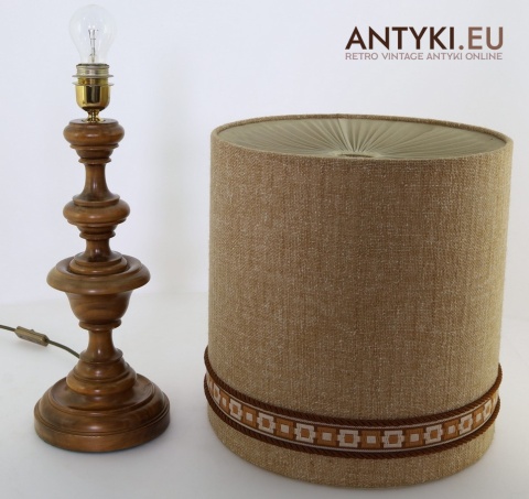 duża retro lampa stołowa z drewna