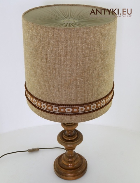 retro elegancka lampa stołowa z abażurem