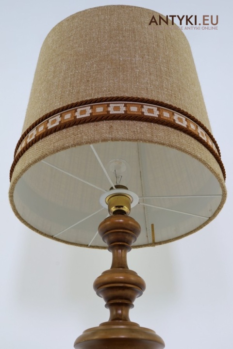 stara lampa gabinetowa