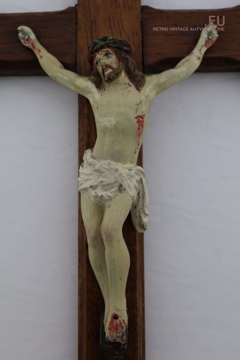 neogotycki krzyż z pierwszej połowy xx wieku