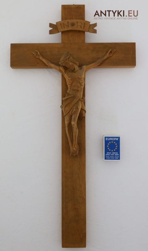 stary krzyż drewniany do kapliczki