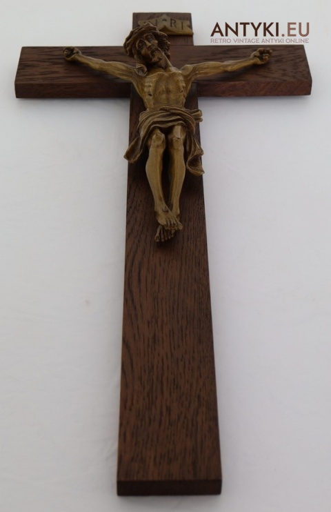 oryginalny krucyfiks z pierwszej połowy xx wieku