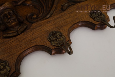 drewniany wieszak styl myśliwski