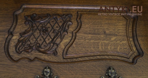 starodawny wieszak do stylowego wnętrza