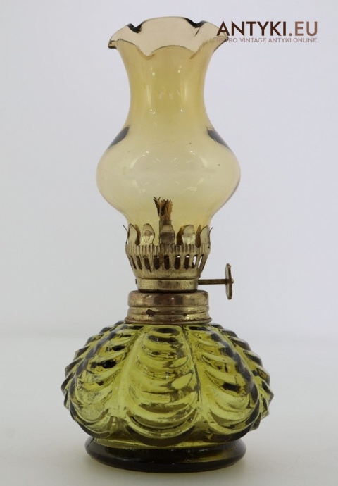mini lampka naftowa retro