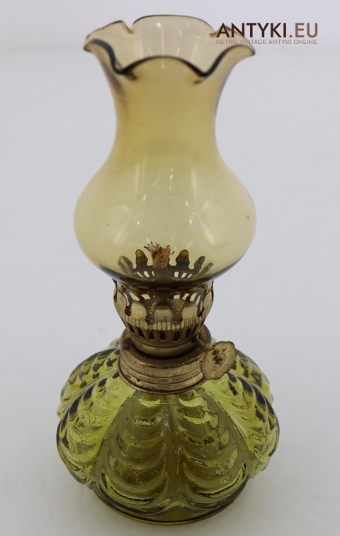 mini lampka naftowa ozdobna