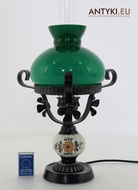 lampka stołowa z kutego metalu i ceramiki