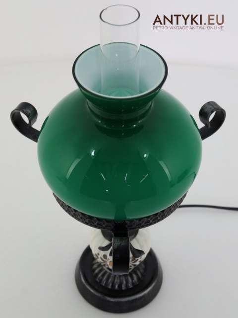 lampka stołowa z zielonym kloszem