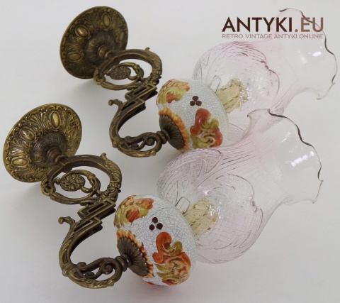 antyczne kinkiety dekoracyjne z ceramiki i mosiądzu