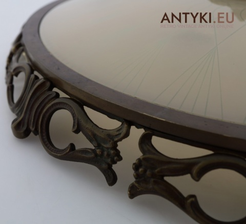 sklep z antycznymi lampami