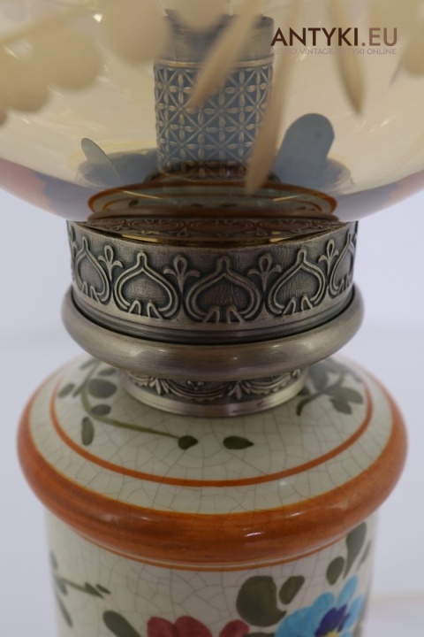 antyczna lampa stołowa z epoki