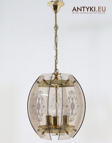 mosiężna lampa wisząca z ornamentowym szkłem