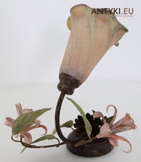 retro kinkiet do salonu lub sypialni