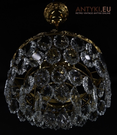 mały klasyczny żyrandol kryształowy