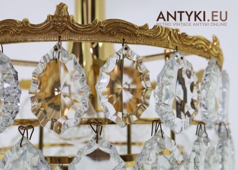 mini mosiężny żyrandol z kryształami