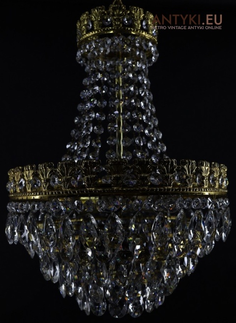 kryształowy żyrandol vintage do wnętrz pałacowych