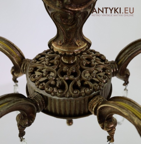 stylowy mosiężny żyrandol retro