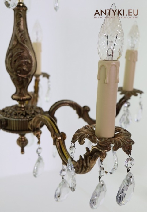 stylowy mosiężny żyrandol vintage