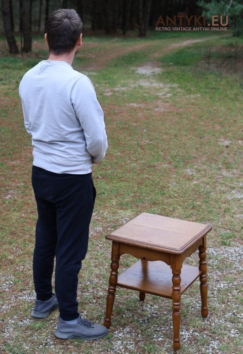 dębowy kwietnik wiejski